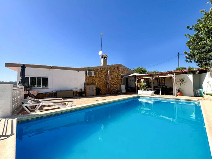 Image No.1-4 Bed Villa for sale