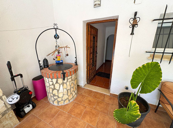 Image No.8-6 Bed Villa for sale