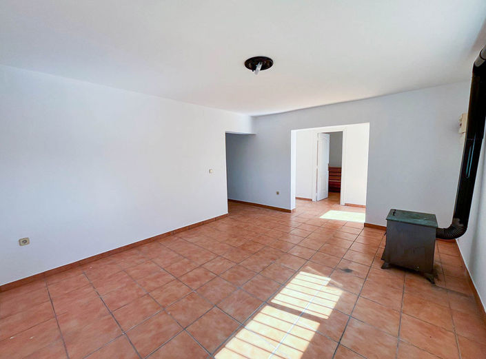 Image No.9-3 Bed Villa for sale