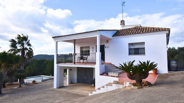 Image No.2-3 Bed Villa for sale