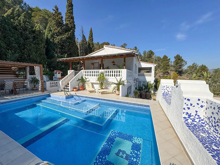 Image No.2-7 Bed Villa for sale