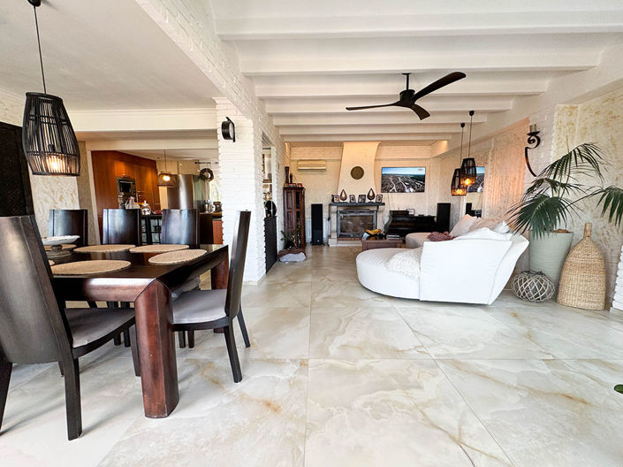 Image No.9-7 Bed Villa for sale