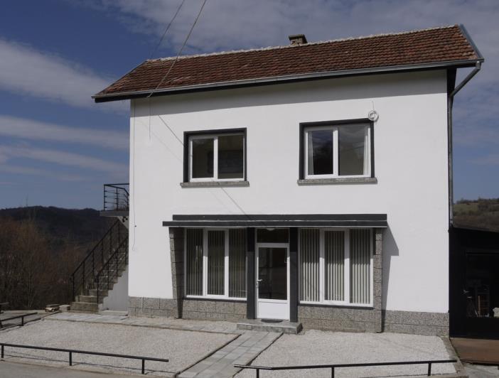 Image No.2-Maison / Villa de 3 chambres à vendre à Plachkovtsi