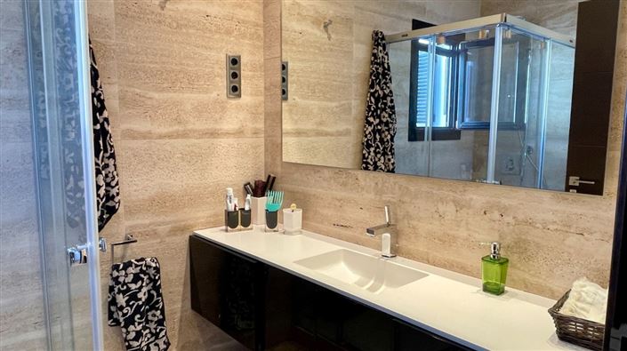 Image No.33-5 Bed Villa for sale