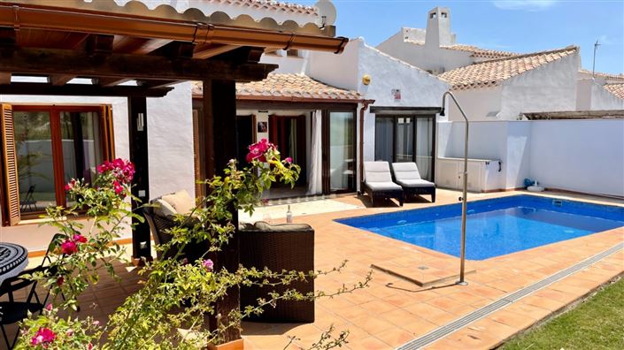 Image No.3-3 Bed Villa for sale