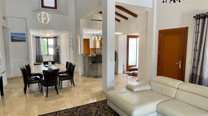 Image No.9-3 Bed Villa for sale