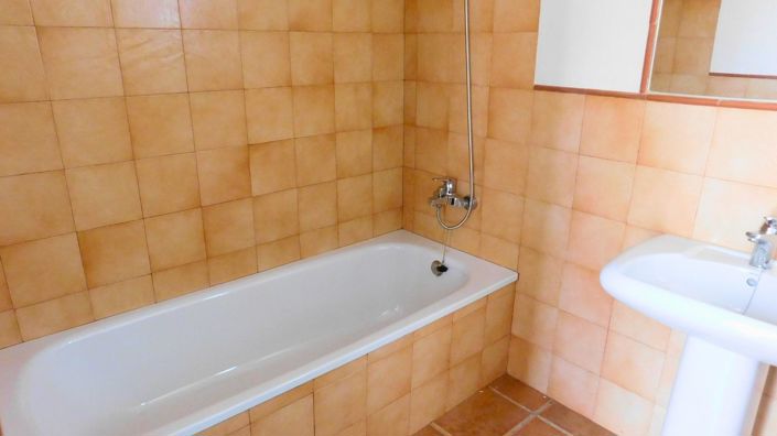 Image No.8-3 Bed Villa for sale