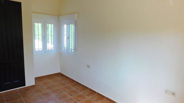 Image No.10-3 Bed Villa for sale