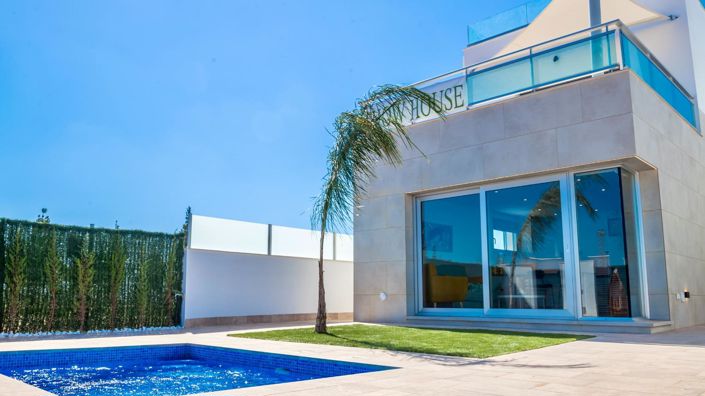 Image No.1-3 Bed Villa for sale