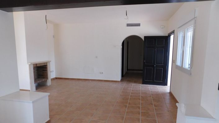 Image No.6-3 Bed Villa for sale