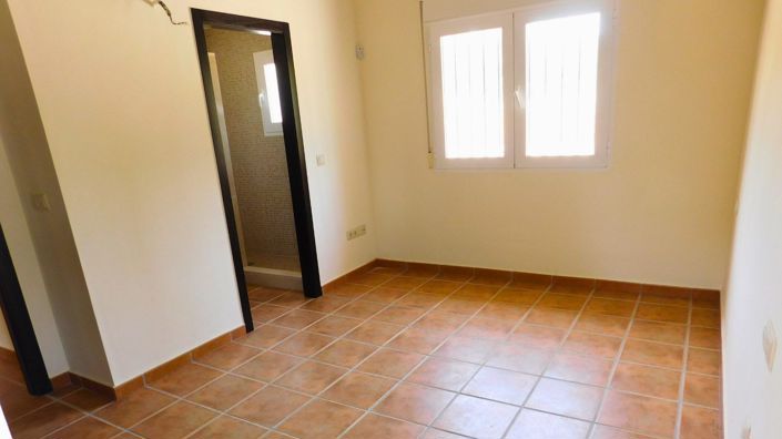 Image No.9-3 Bed Villa for sale