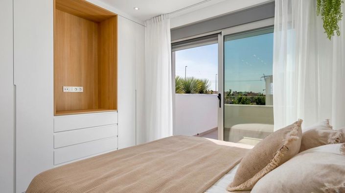 Image No.19-3 Bed Villa for sale