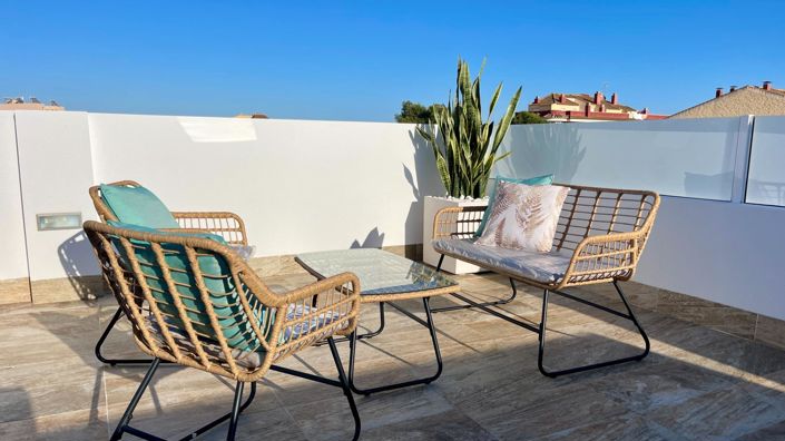 Image No.2-3 Bed Villa for sale