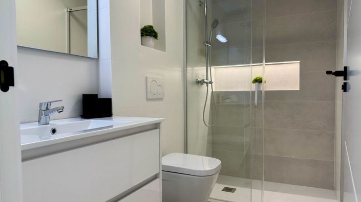 Image No.11-2 Bed Villa for sale