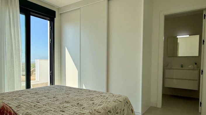 Image No.8-2 Bed Villa for sale