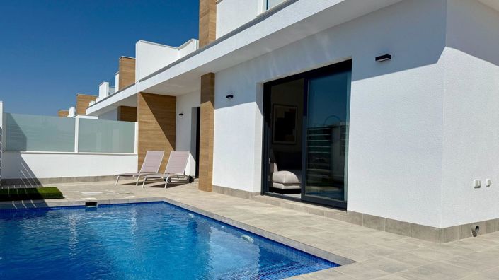 Image No.16-3 Bed Villa for sale