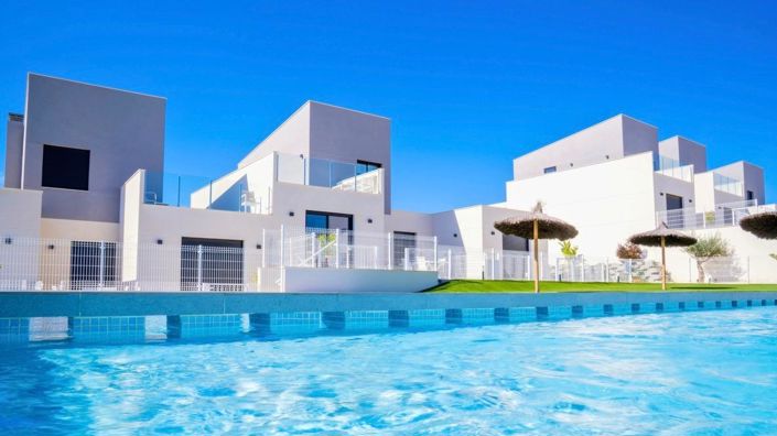 Image No.2-Villa de 3 chambres à vendre à Banos y Mendigo