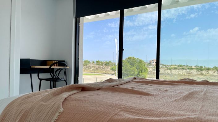 Image No.19-3 Bed Villa for sale