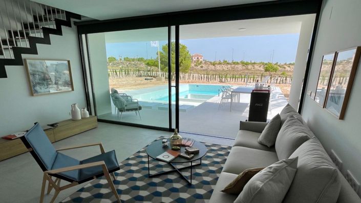 Image No.3-3 Bed Villa for sale