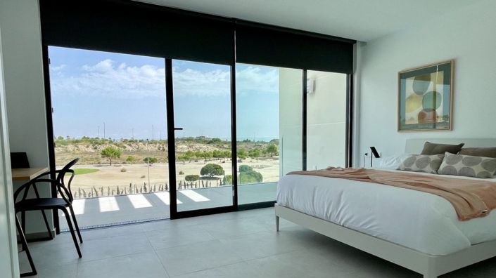 Image No.8-3 Bed Villa for sale