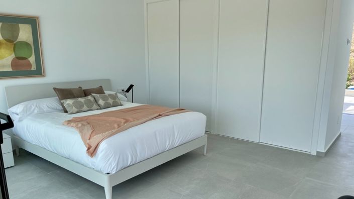 Image No.9-3 Bed Villa for sale