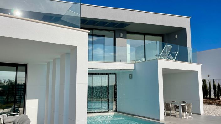 Image No.14-4 Bed Villa for sale