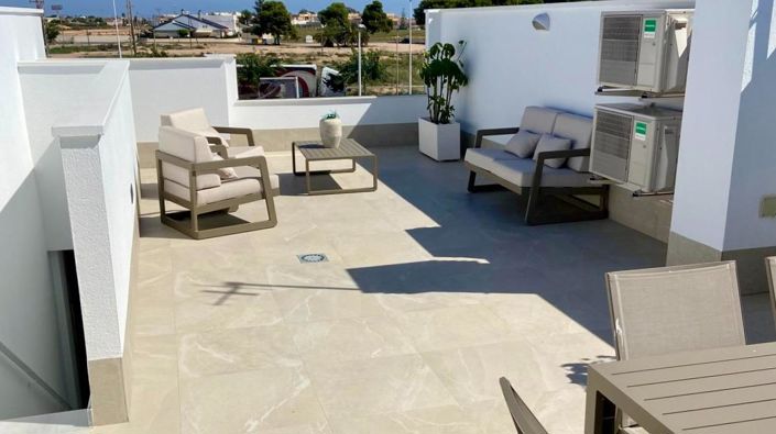 Image No.1-3 Bed Villa for sale