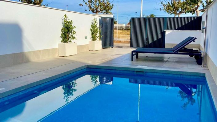 Image No.2-3 Bed Villa for sale