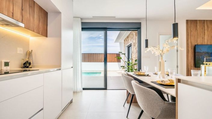 Image No.10-3 Bed Villa for sale