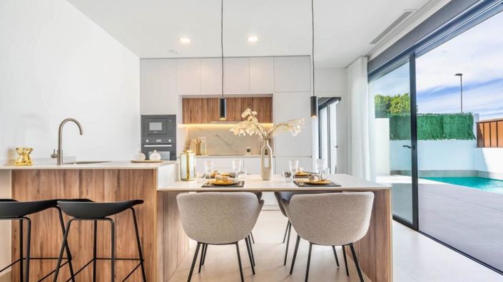 Image No.2-3 Bed Villa for sale