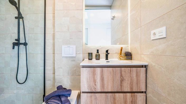 Image No.12-3 Bed Villa for sale