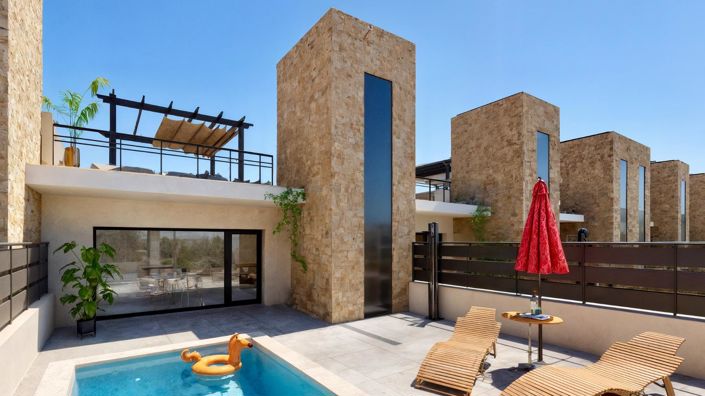 Image No.1-2 Bed Villa for sale