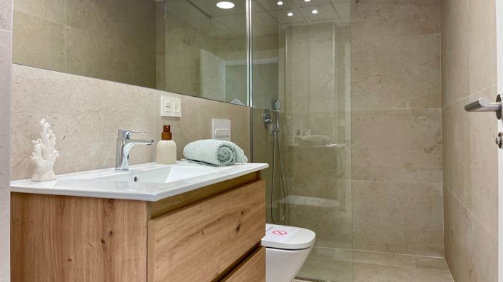 Image No.9-2 Bed Apartment for sale