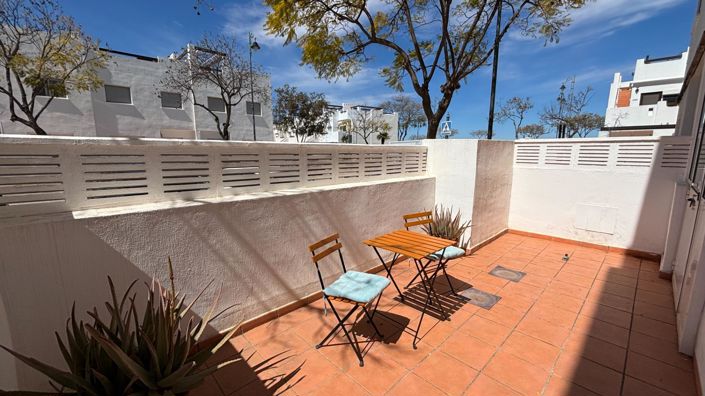 Image No.17-3 Bed Apartment for sale