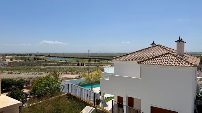Image No.1-4 Bed Villa for sale