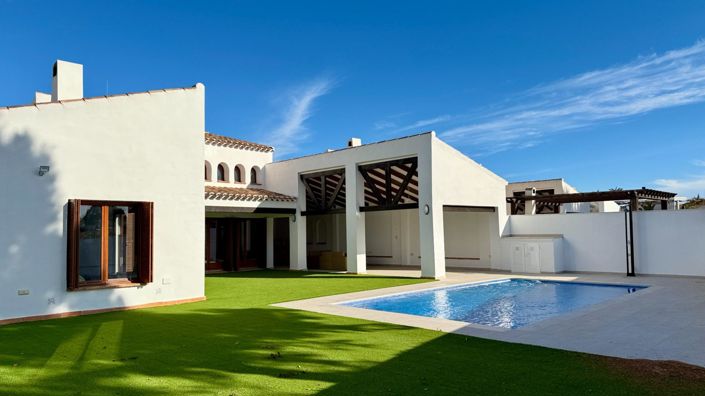Image No.1-3 Bed Villa for sale