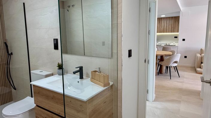 Image No.15-2 Bed Apartment for sale