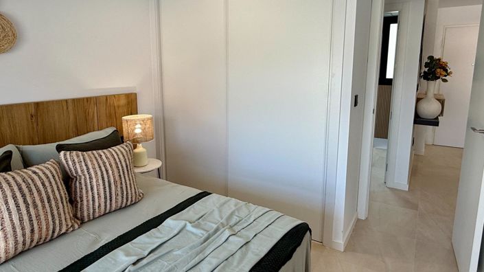 Image No.16-2 Bed Apartment for sale