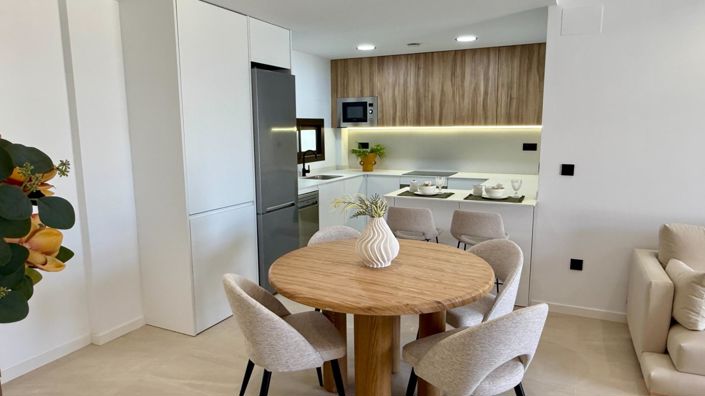 Image No.9-2 Bed Apartment for sale