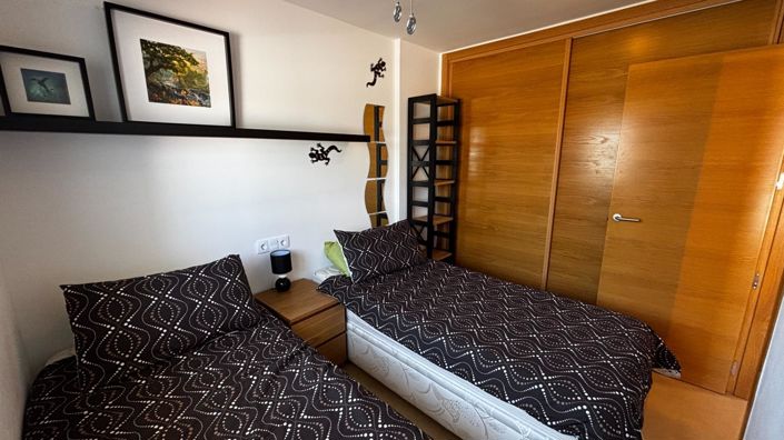 Image No.27-3 Bed Apartment for sale