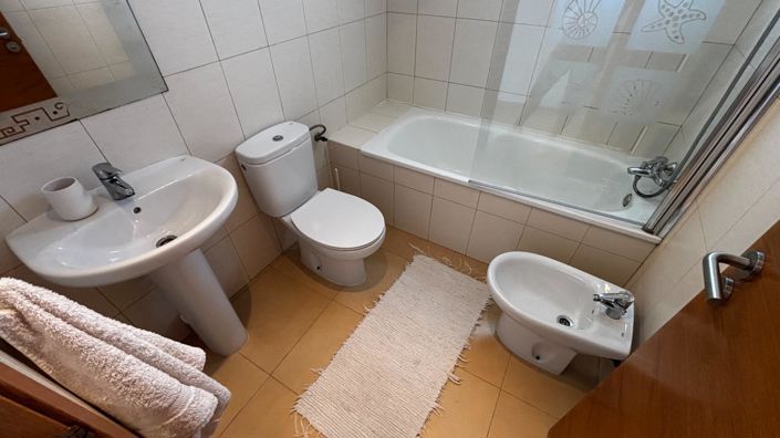 Image No.10-2 Bed Apartment for sale