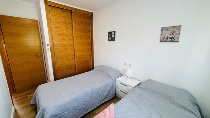 Image No.17-2 Bed Apartment for sale