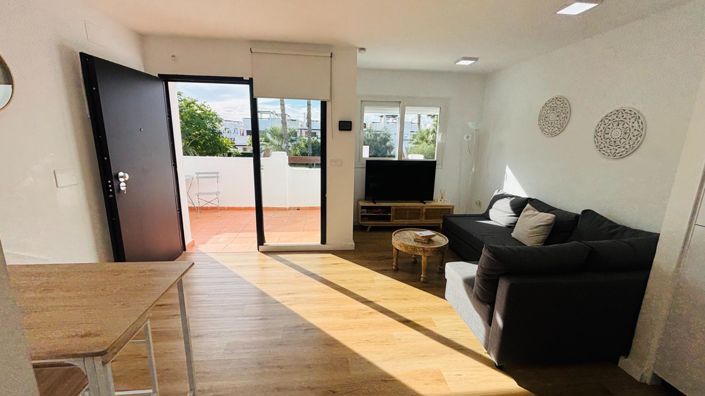 Image No.25-2 Bed Apartment for sale