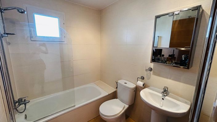 Image No.11-3 Bed Apartment for sale