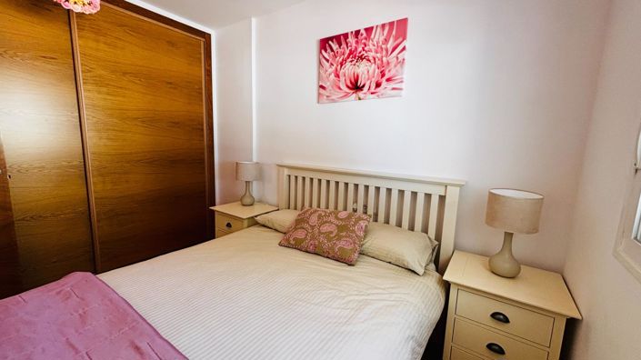 Image No.12-3 Bed Apartment for sale