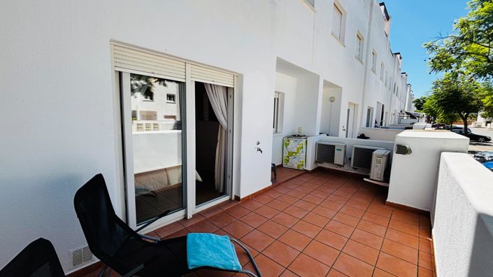 Image No.21-3 Bed Apartment for sale