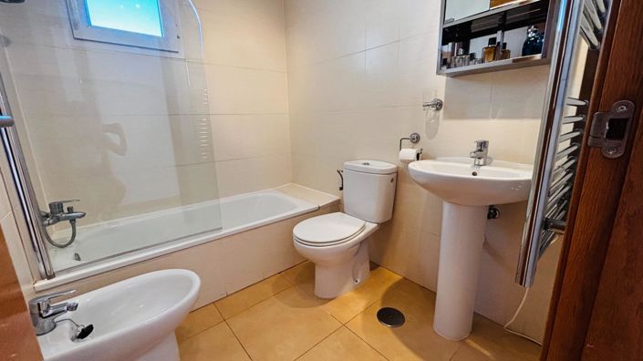 Image No.9-3 Bed Apartment for sale