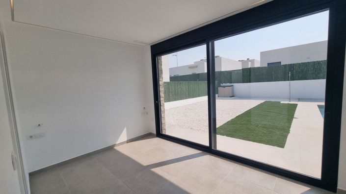 Image No.12-2 Bed Villa for sale