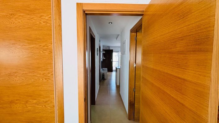 Image No.25-3 Bed Apartment for sale