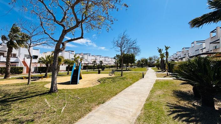 Image No.26-3 Bed Apartment for sale